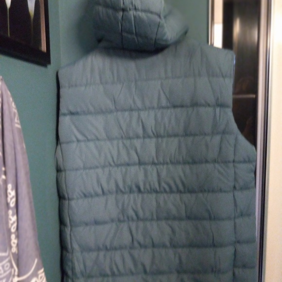 Bench-Men's- Galban Hooded Puffer Vest-Aqua- SZ L-NWT - Picture 7 of 7